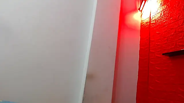 Snapshot of skinnysexy18 chatting on February 24, 2026, 1:20 pm skinnysexy18 online show from February 24, 2026, 1:20 pm