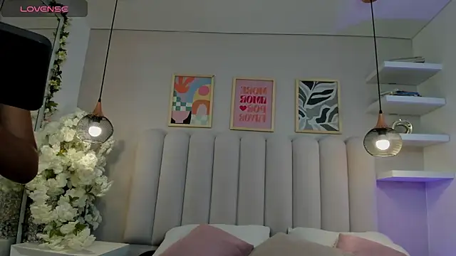 Snapshot of Mia_Bailey_ chatting on April 20, 2026, 3:09 am Mia Bailey online show from April 20, 2026, 3:09 am
