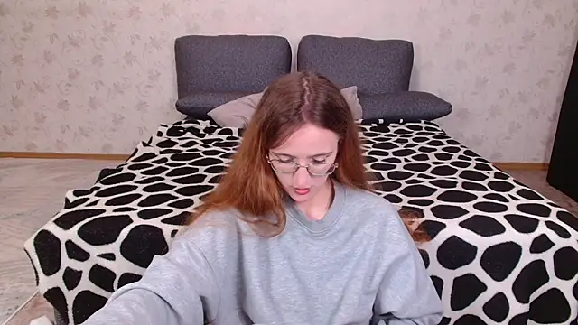 Snapshot of miay_here_ chatting on May 28, 2026, 4:48 pm miay here online show from May 28, 2026, 4:48 pm