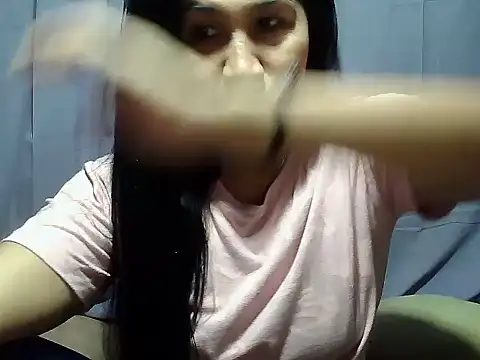 Snapshot of Sh1nbae22 chatting on June 19, 2026, 11:14 am Sh1nbae22 online show from June 19, 2026, 11:14 am