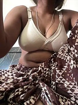 meenu cuties online show from May 1, 2026, 5:01 am