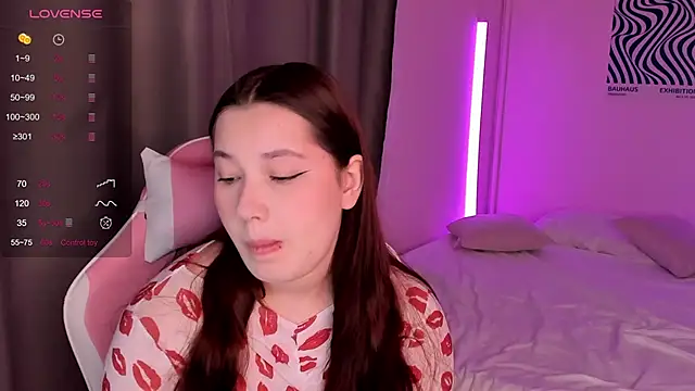 KatrineEvvans online show from February 26, 2026, 8:57 am