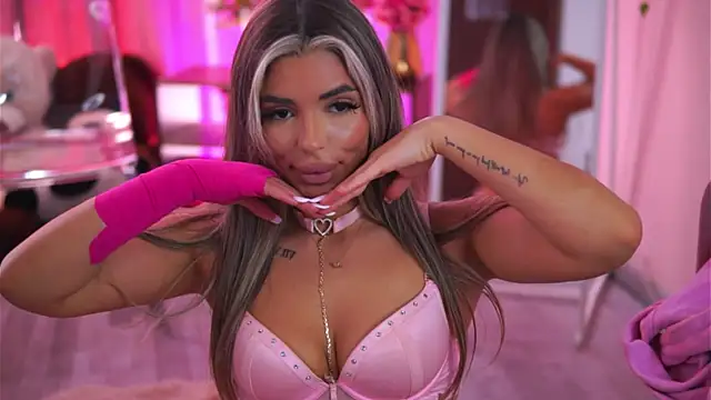 CrisstyBlair online show from April 24, 2026, 9:12 am