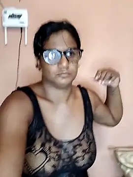 Snapshot of indianstrawberrylips4u chatting on February 24, 2026, 5:27 am indianstrawberrylips4u online show from February 24, 2026, 5:27 am