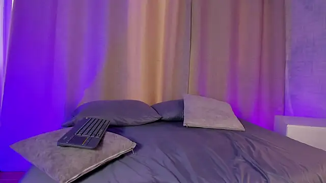 Catalella Rouse online show from April 9, 2026, 9:09 pm