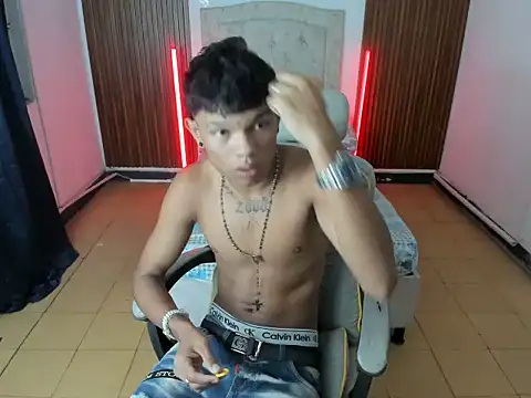 Snapshot of juan_mhata chatting on June 10, 2026, 12:44 am juan mhata online show from June 10, 2026, 12:44 am