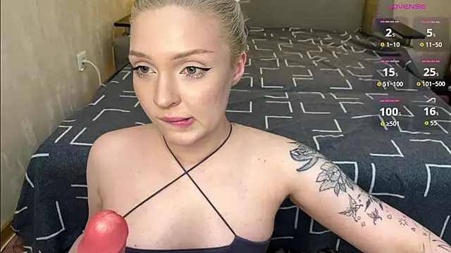 creampiiee online show from March 14, 2026, 4:01 pm