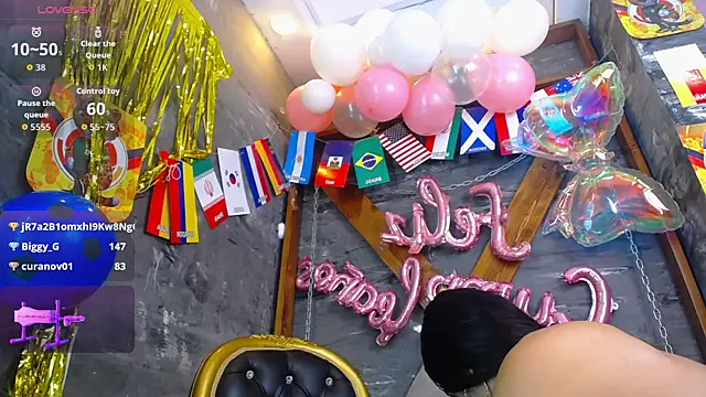 Snapshot of Jasmine_Jones7 chatting on July 2, 2026, 4:35 pm Jasmine Jones7 online show from July 2, 2026, 4:35 pm