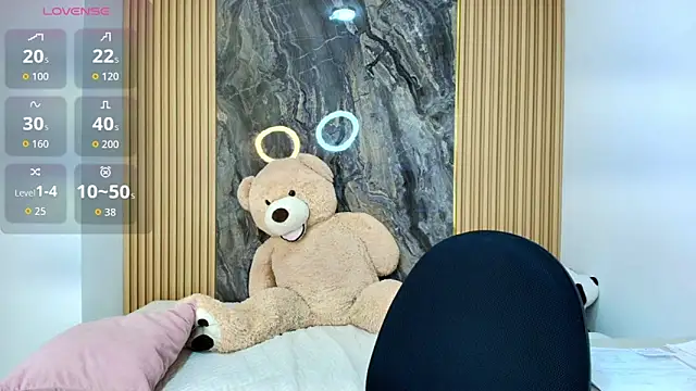 Snapshot of scarlett_lumi chatting on February 24, 2026, 11:08 am scarlett lumi online show from February 24, 2026, 11:08 am