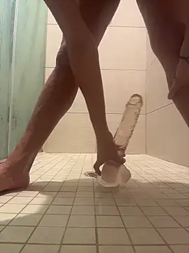 dandycandy33 online show from February 18, 2026, 7:32 pm