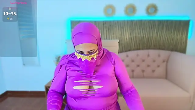 Nadia Privee online show from February 26, 2026, 6:07 pm