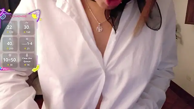 Alessia Monroe  online show from March 3, 2026, 1:28 pm