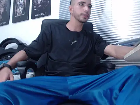 Kratoswolf online show from March 5, 2026, 11:01 pm