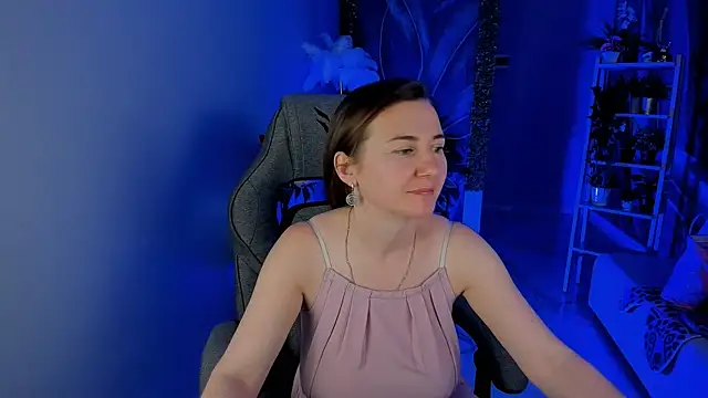 Snapshot of Golden_Dragon chatting on June 18, 2026, 7:52 am Golden Dragon online show from June 18, 2026, 7:52 am