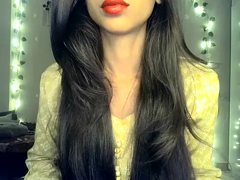 Snapshot of SIKSHA_SINGH chatting on April 1, 2026, 4:37 pm SIKSHA SINGH online show from April 1, 2026, 4:37 pm
