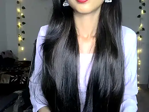 Snapshot of SIKSHA_SINGH chatting on May 27, 2026, 8:28 pm SIKSHA SINGH online show from May 27, 2026, 8:28 pm