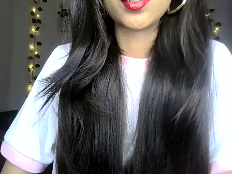 Snapshot of SIKSHA_SINGH chatting on May 29, 2026, 6:50 pm SIKSHA SINGH online show from May 29, 2026, 6:50 pm
