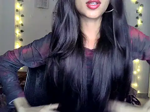 Snapshot of SIKSHA_SINGH chatting on June 11, 2026, 12:32 am SIKSHA SINGH online show from June 11, 2026, 12:32 am