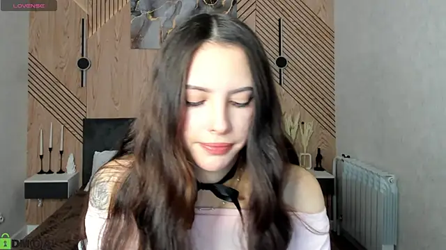 Snapshot of elise_robbie chatting on February 26, 2026, 1:04 am elise robbie online show from February 26, 2026, 1:04 am