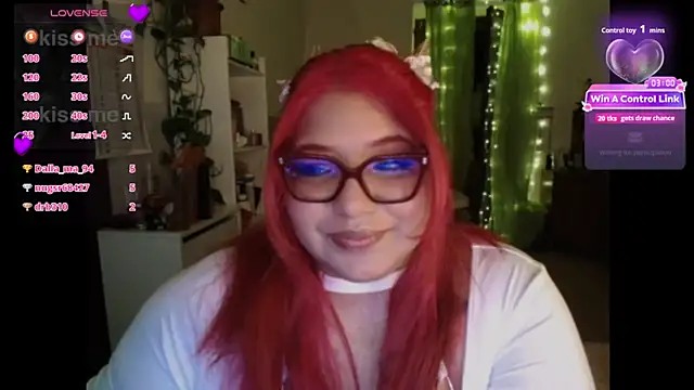 Snapshot of MagicCurves chatting on June 7, 2026, 9:40 pm MagicCurves online show from June 7, 2026, 9:40 pm