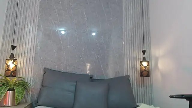 Snapshot of Milf_Luciana chatting on February 23, 2026, 11:07 am Milf Luciana online show from February 23, 2026, 11:07 am