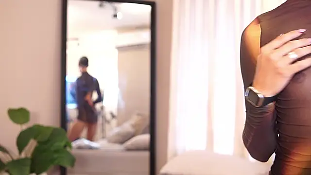 Snapshot of Luxa_Velvet chatting on April 8, 2026, 1:00 pm Luxa Velvet online show from April 8, 2026, 1:00 pm