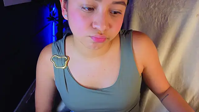 SophyAdams online show from March 8, 2026, 2:04 am