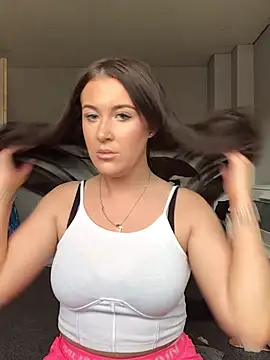 PinkVelvetx online show from April 8, 2026, 5:24 pm