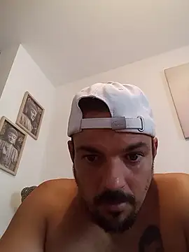 Snapshot of morenitoymorena chatting on July 10, 2026, 11:35 am morenitoymorena online show from July 10, 2026, 11:35 am