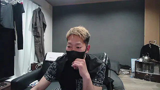 ryuaaaaa online show from March 17, 2026, 2:09 pm