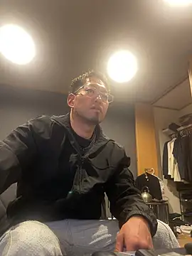 ryuaaaaa online show from March 18, 2026, 9:34 am