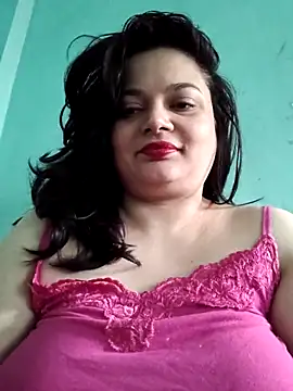 Snapshot of Amy_00 chatting on February 24, 2026, 10:35 am Amy 00 online show from February 24, 2026, 10:35 am