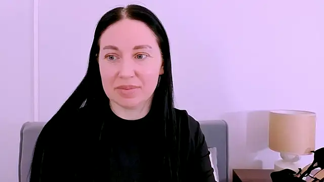 MiaFair online show from April 13, 2026, 3:28 pm