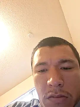 Snapshot of gueboloco2626 chatting on February 19, 2026, 2:13 pm gueboloco2626 online show from February 19, 2026, 2:13 pm