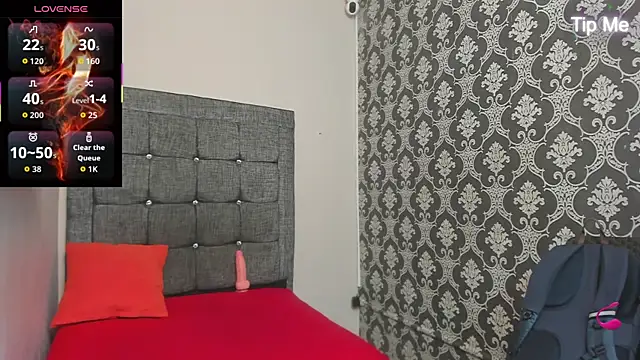 Little Twink19x online show from April 2, 2026, 7:33 pm