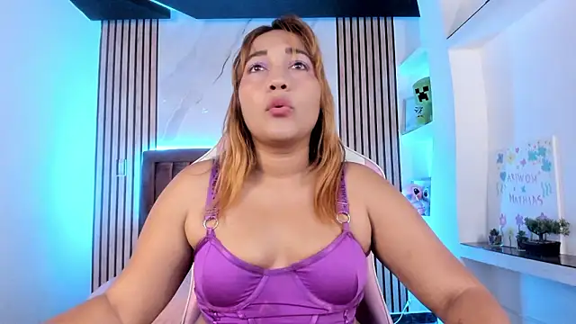 Miia Grey  online show from March 3, 2026, 12:44 pm