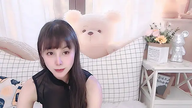 Luckmia333 online show from February 27, 2026, 5:07 am