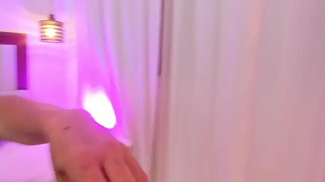 Zarayjewell  online show from February 27, 2026, 2:22 am