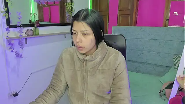 Aysha winxs online show from March 20, 2026, 3:33 am