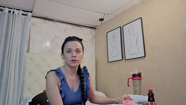 QueenSallyDesire online show from May 21, 2026, 3:13 am