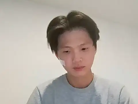 sweetiepuppy421 online show from April 10, 2026, 4:17 am