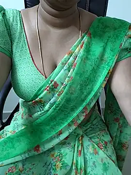 Vandana122 online show from March 13, 2026, 5:14 am