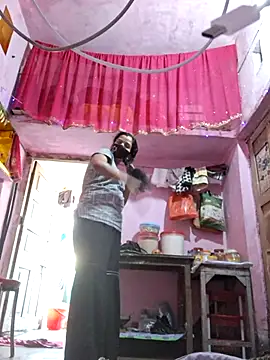 Snapshot of radha76448 chatting on February 22, 2026, 9:41 am radha76448 online show from February 22, 2026, 9:41 am