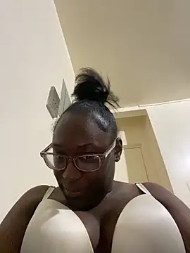 Sinfulwaterfalls online show from April 21, 2026, 3:02 am