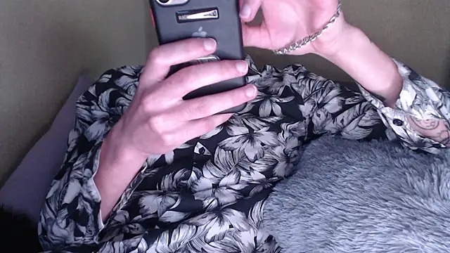 Snapshot of Samuel_Skywalker chatting on June 3, 2026, 7:33 am Samuel Skywalker online show from June 3, 2026, 7:33 am