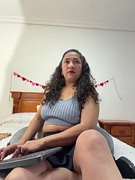 CrystalIvy online show from March 10, 2026, 7:24 am