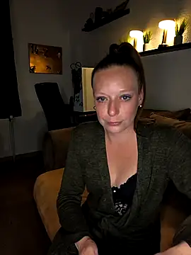 Snapshot of ZaramourXMrX chatting on March 28, 2026, 8:30 pm ZaramourXMrX online show from March 28, 2026, 8:30 pm