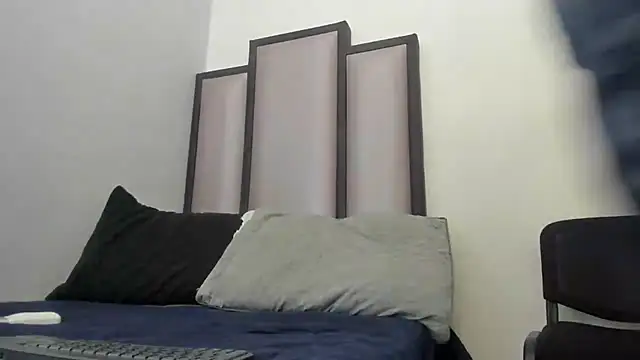 Snapshot of Endrick-23 chatting on June 21, 2026, 4:04 am Endrick-23 online show from June 21, 2026, 4:04 am