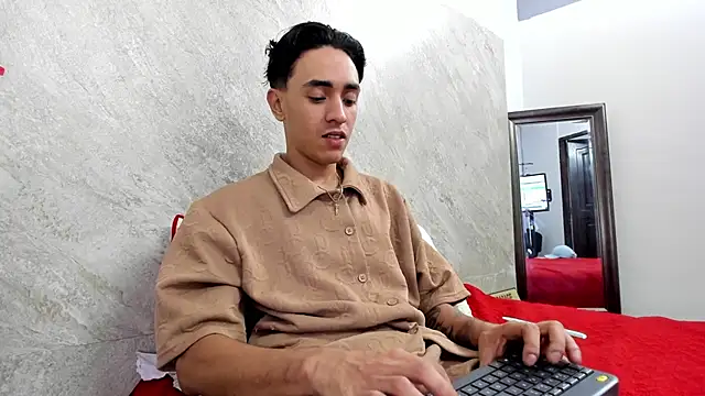 Mick-lollipop online show from February 26, 2026, 7:57 pm