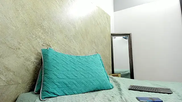 Mick-lollipop online show from March 4, 2026, 7:31 pm